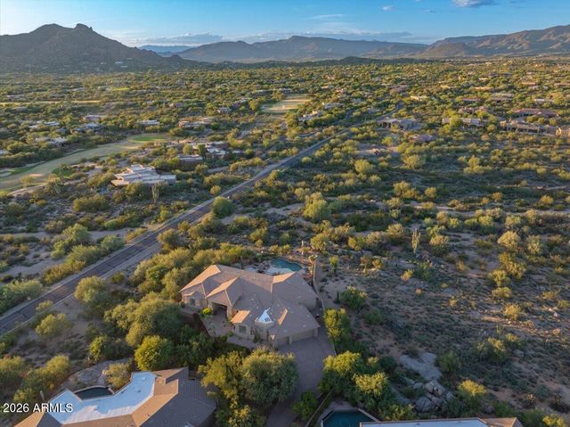 8060 E HIGH POINT Drive, Scottsdale, AZ 85266