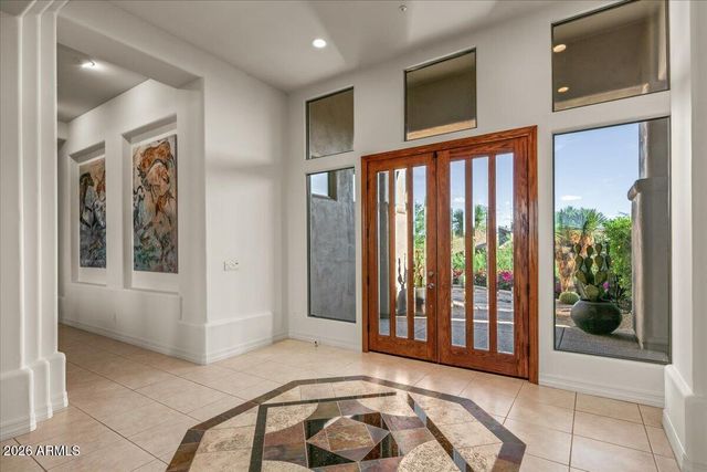 8060 E HIGH POINT Drive, Scottsdale, AZ 85266