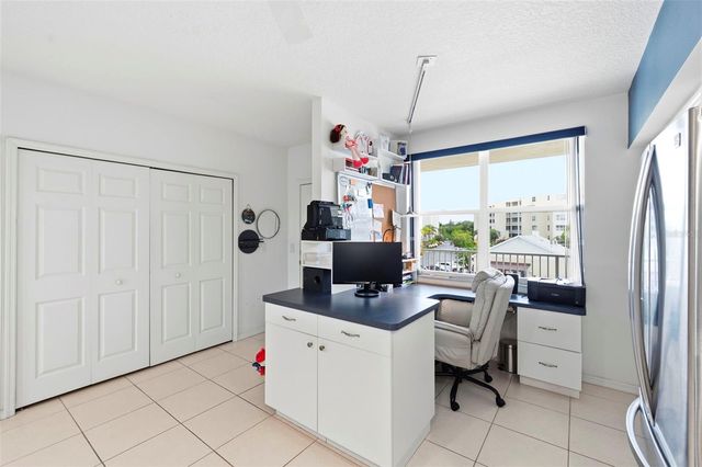 1200 COUNTRY CLUB DRIVE 2205, Largo, FL 33771