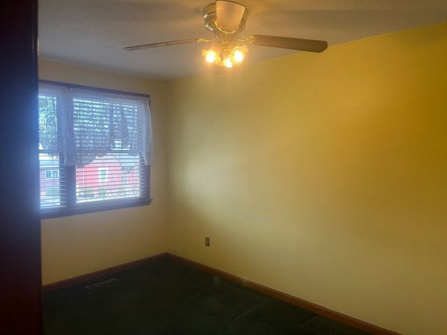 55 Empire St. 10, Chicopee, MA 01013