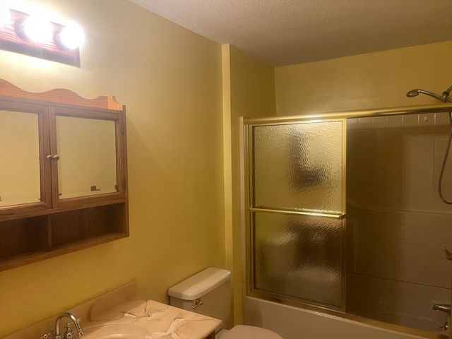 55 Empire St. 10, Chicopee, MA 01013