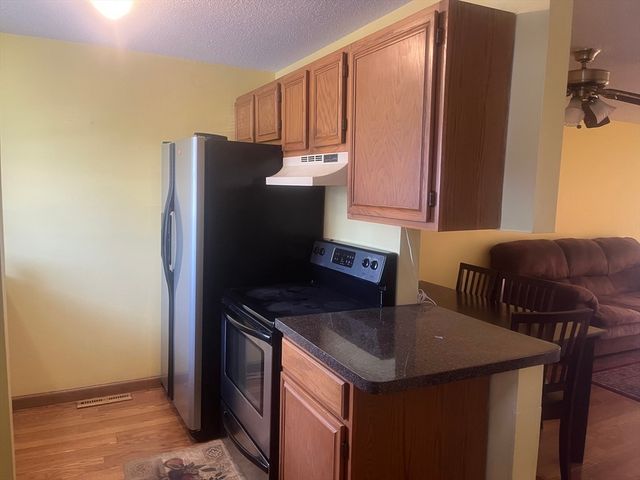 55 Empire St. 10, Chicopee, MA 01013