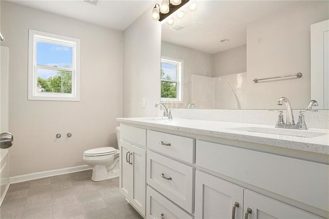 111 HAMILTON LAKE VIEW Court, Lagrange, GA 30241