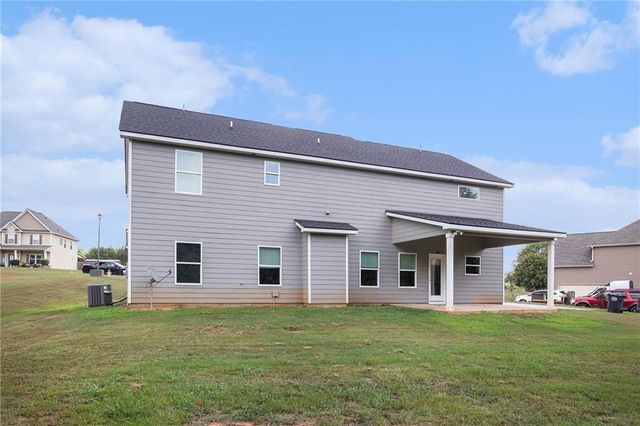 111 HAMILTON LAKE VIEW Court, Lagrange, GA 30241