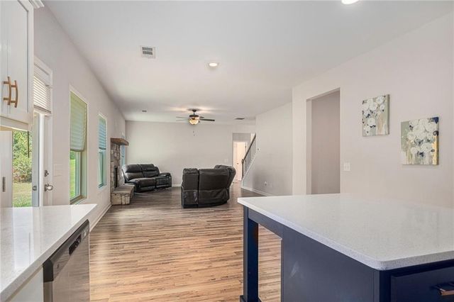 111 HAMILTON LAKE VIEW Court, Lagrange, GA 30241