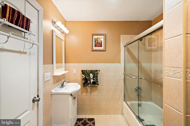 29 W UPSAL ST, Philadelphia, PA 19119