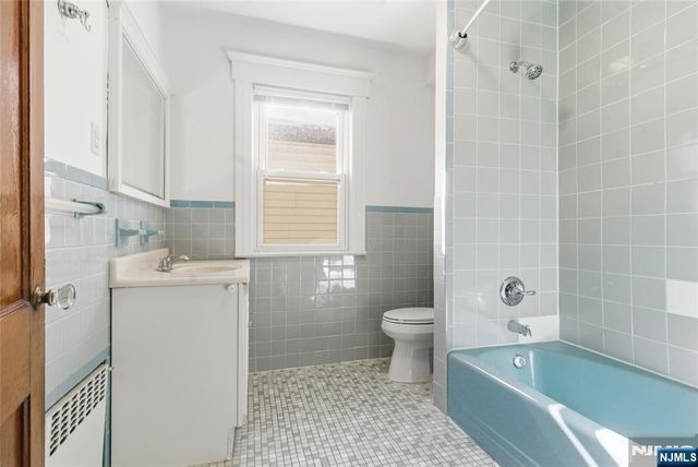 428 Lawton Avenue, Cliffside Park, NJ 07010