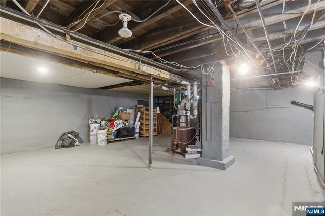 428 Lawton Avenue, Cliffside Park, NJ 07010