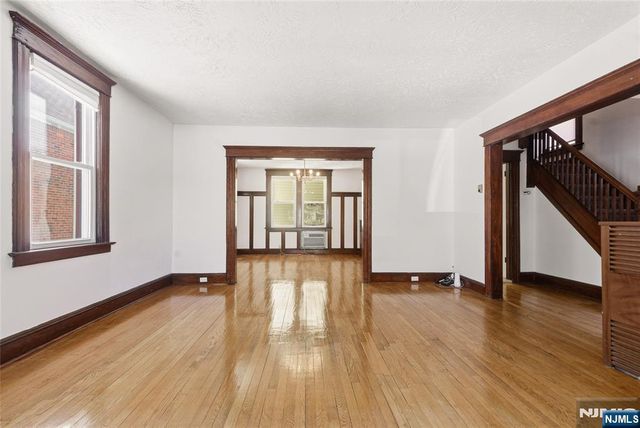 428 Lawton Avenue, Cliffside Park, NJ 07010