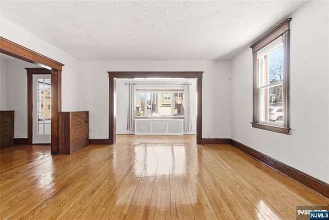 428 Lawton Avenue, Cliffside Park, NJ 07010