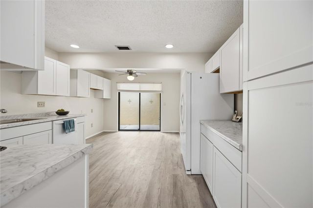 98 DRIFTING SANDS DRIVE, Venice, FL 34293