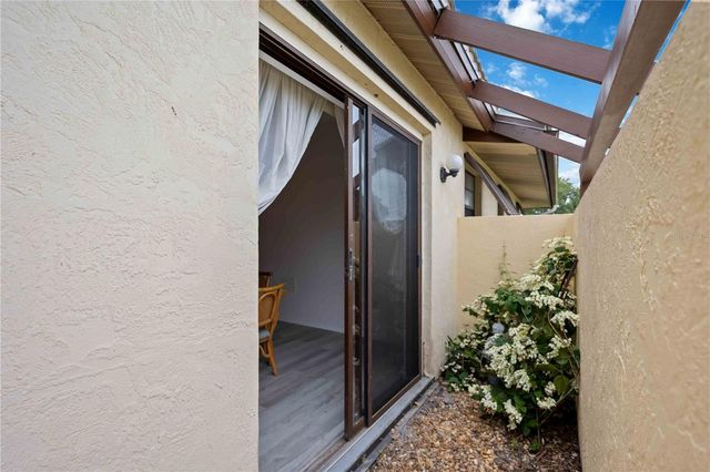 98 DRIFTING SANDS DRIVE, Venice, FL 34293