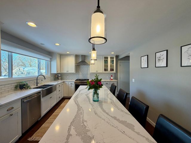 301 Dale Street SW, Hutchinson, MN 55350