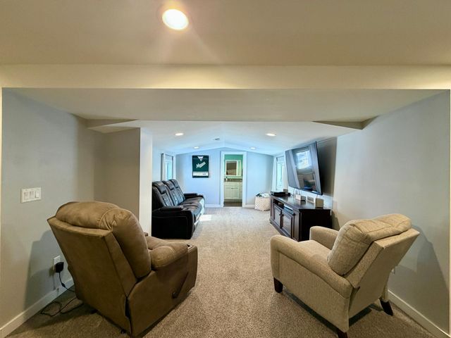 301 Dale Street SW, Hutchinson, MN 55350