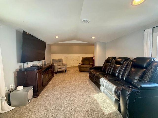 301 Dale Street SW, Hutchinson, MN 55350