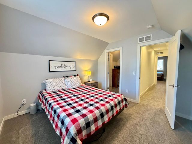 301 Dale Street SW, Hutchinson, MN 55350