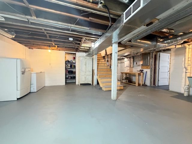 301 Dale Street SW, Hutchinson, MN 55350