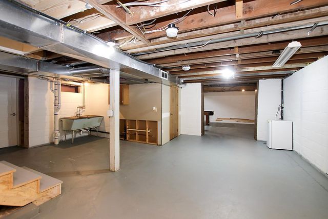 301 Dale Street SW, Hutchinson, MN 55350