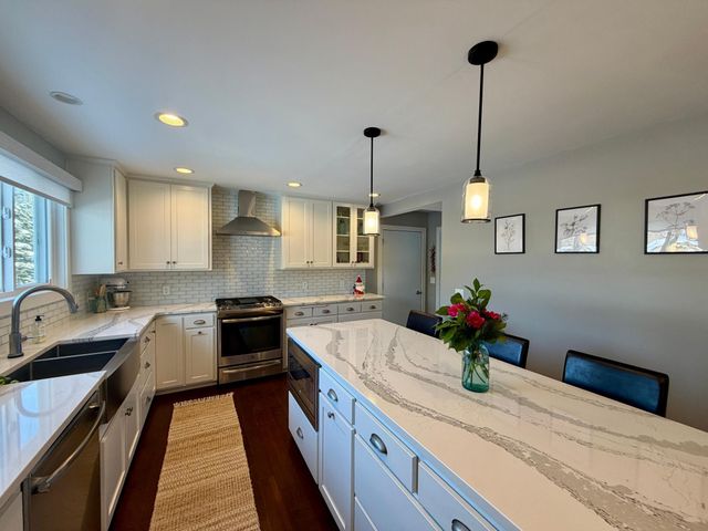 301 Dale Street SW, Hutchinson, MN 55350