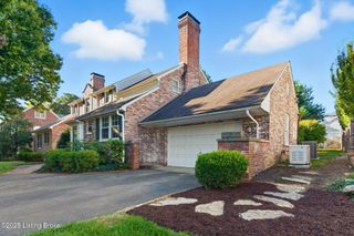 520 Garden Dr, Louisville, KY 40206