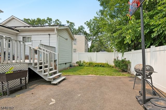 257 Pomona Ave, Newark City, NJ 07112