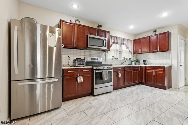 257 Pomona Ave, Newark City, NJ 07112