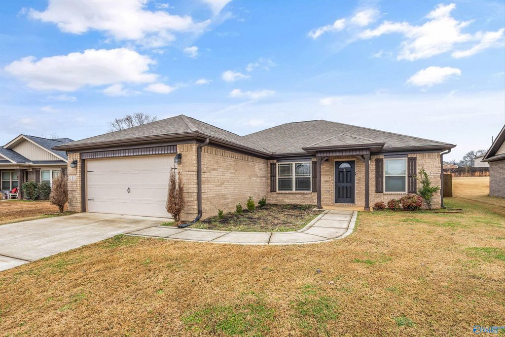 111 Clayton Mance Road, New Market, AL 35761