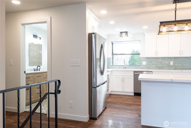 3524 200th Place SW, Lynnwood, WA 98036