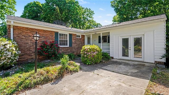 2321 Killarney Drive, Greensboro, NC 27406