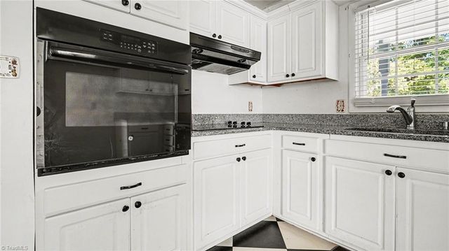 2321 Killarney Drive, Greensboro, NC 27406