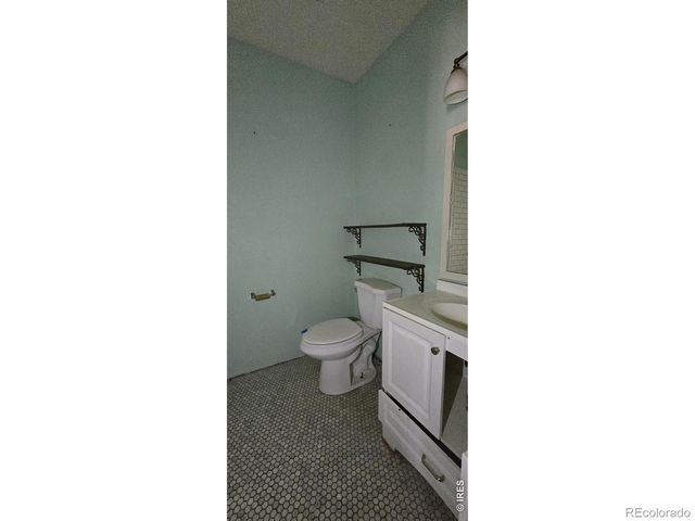 421 S Belford Avenue, Holyoke, CO 80734