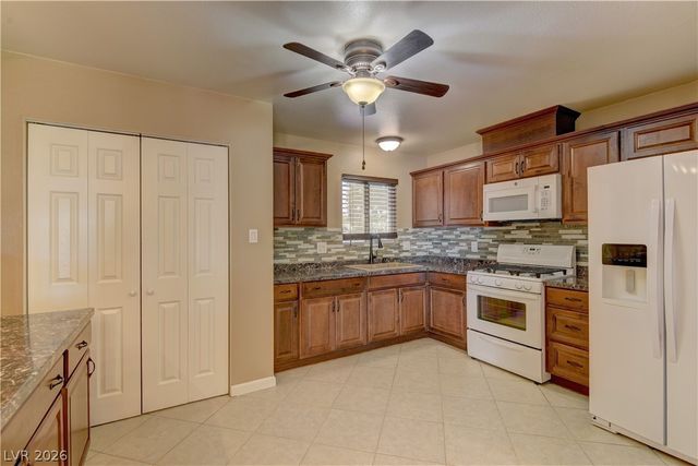 3896 Acapulco Avenue, Las Vegas, NV 89121
