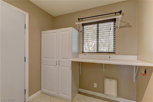 3896 Acapulco Avenue, Las Vegas, NV 89121