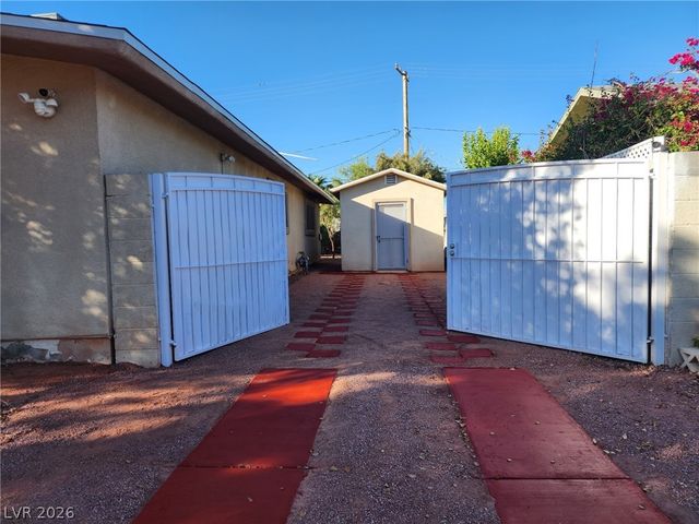 3896 Acapulco Avenue, Las Vegas, NV 89121