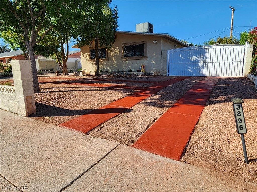3896 Acapulco Avenue, Las Vegas, NV 89121