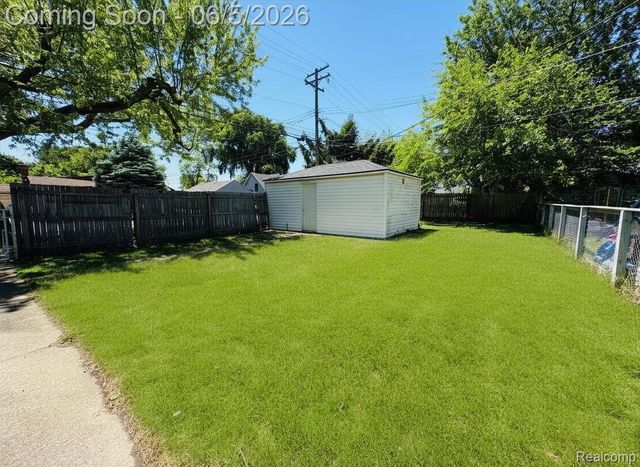 27305 Townley Street, Madison Heights, MI 48071