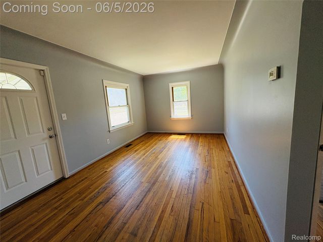 27305 Townley Street, Madison Heights, MI 48071