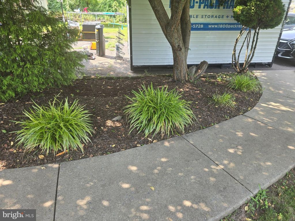 970 VALLEY LN, POTTSTOWN, PA 19464 — photo 3