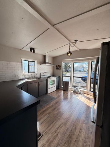 6850 Downing Road SPC 7, Central Point, OR 97502