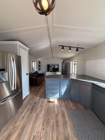 6850 Downing Road SPC 7, Central Point, OR 97502