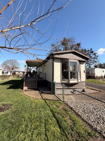 6850 Downing Road SPC 7, Central Point, OR 97502