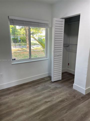 771 NE 137th St, North Miami, FL 33161