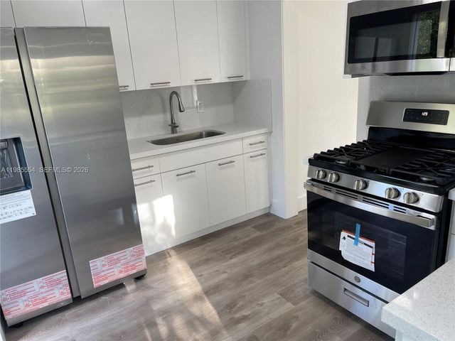 771 NE 137th St, North Miami, FL 33161