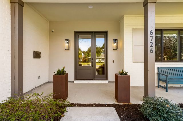 6726 Park Lane, Dallas, TX 75225