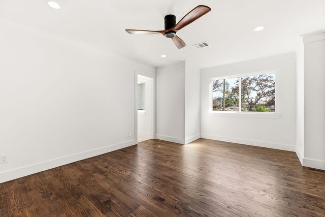 6726 Park Lane, Dallas, TX 75225