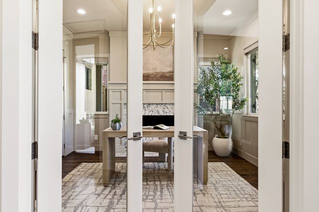 6726 Park Lane, Dallas, TX 75225