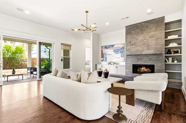 6726 Park Lane, Dallas, TX 75225