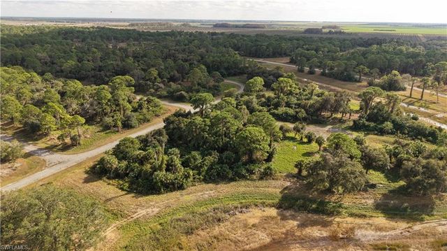 700 Space CT, Labelle, FL 33935