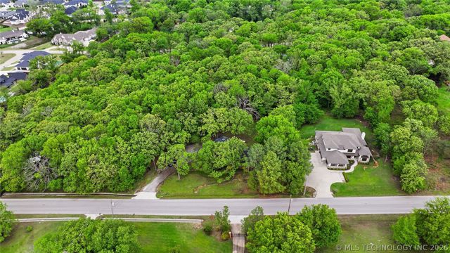 3045 W 78th Street, Tulsa, OK 74132