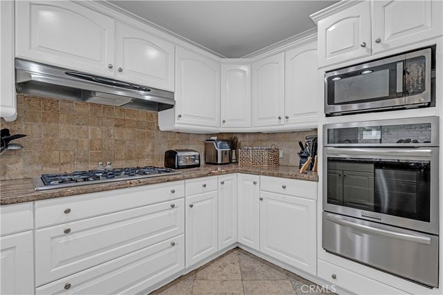 2120 Capuchin Way, Claremont, CA 91711